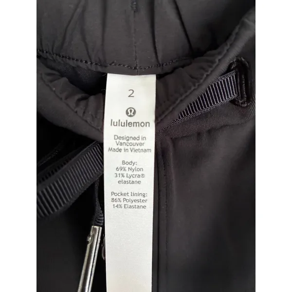 Lululemon Black Pants Size 2 Drawstring Travel Lounge Athletic NWOT - Image 5