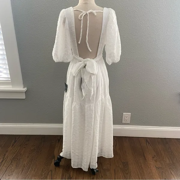 Lulu's Hello Sweetheart White Puff Sleeve Tiered Midi Dress Size Medium NWT - Image 6