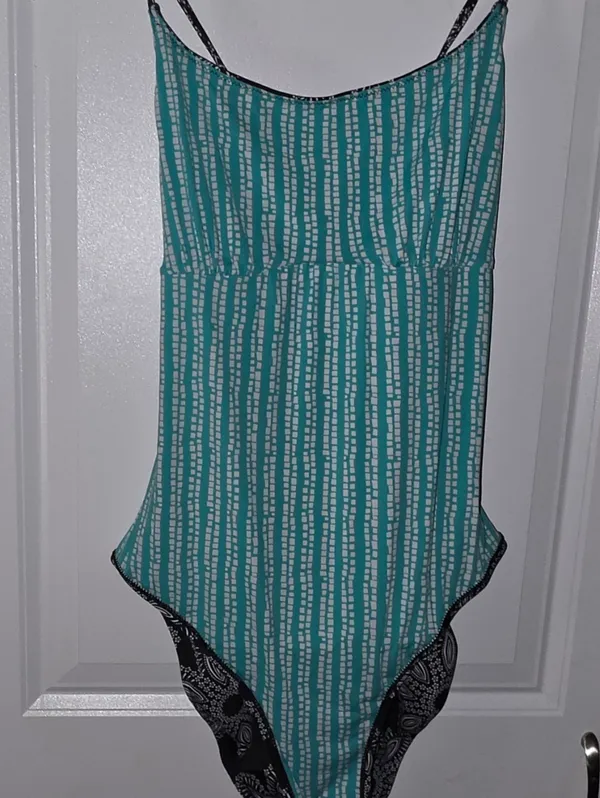 Vera Bradley Black and White One Piece Swimsuit Size 14 - Image 3