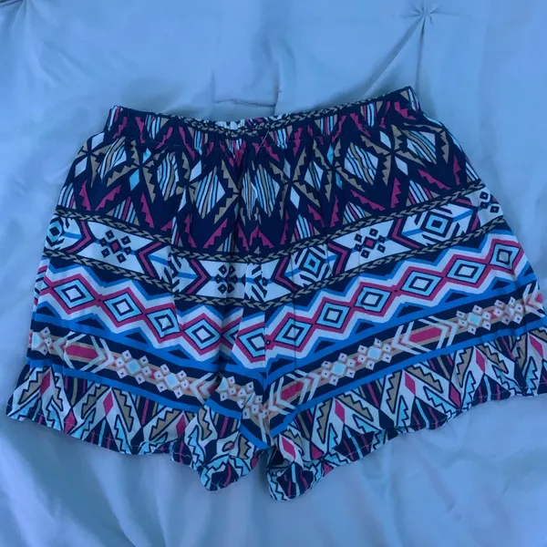 Stoosh Aztec print flowy shorts - Image 3