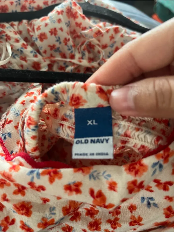Old Navy Red White Floral Peasant Top XL Cottagecore Flutter Sleeve Prairie - Image 7