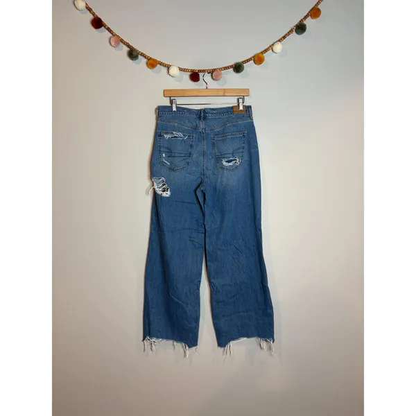 American Eagle distressed Skater Jeans - Image 4