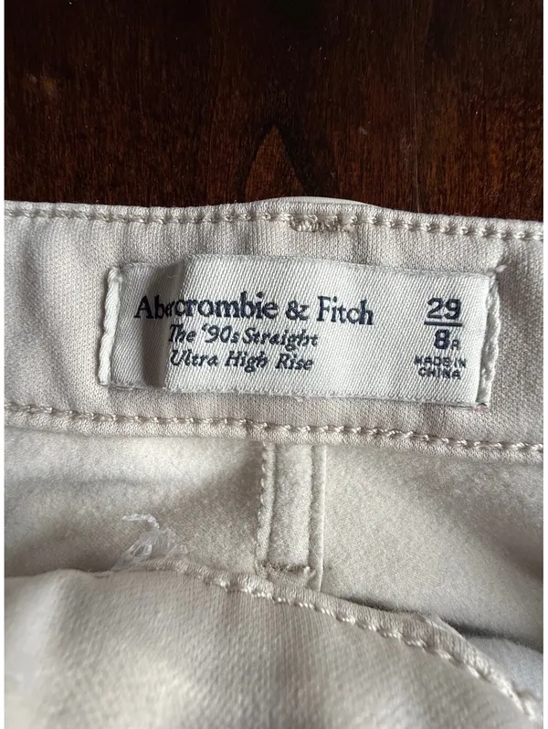 Abercrombie & Fitch 90’s Straight Ultra High Rise Cream Jeans Size 29 - Image 5