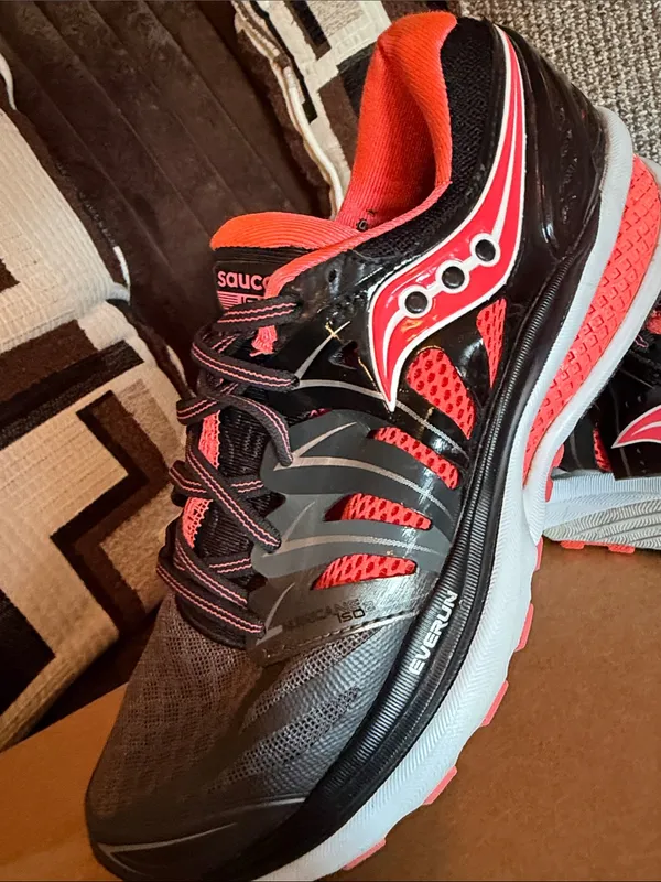 Saucony Women's Black & Coral Athletic Running Sneakers - Image 3