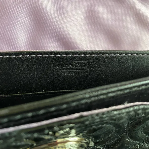 Coach mini shoulder/crossbody bag w/twist latch closure w/satin inner lining 6.5”x5” - Image 8