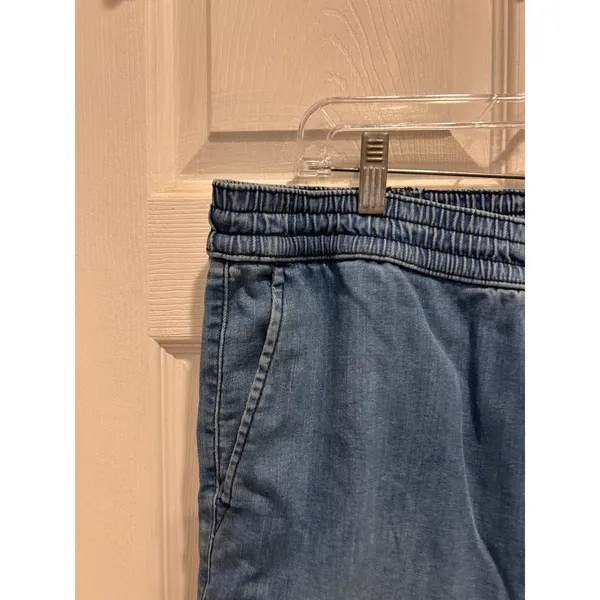 Free Assembly Womens Light Wash Denim Jogger Pants Size L Elastic Waist Stretch - Image 2