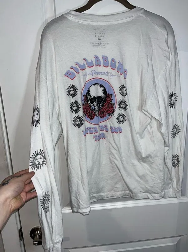 Billabong Under the Sun Tour Skull Roses Suns Long Sleeve Tshirt Size Medium - Image 4
