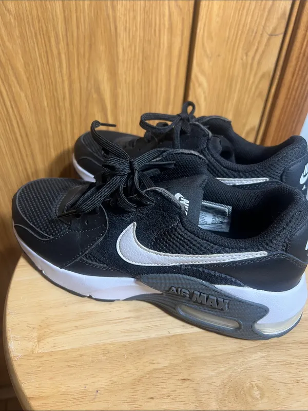 Nike Black and White Men’s Athletic Sneakers - Image 4