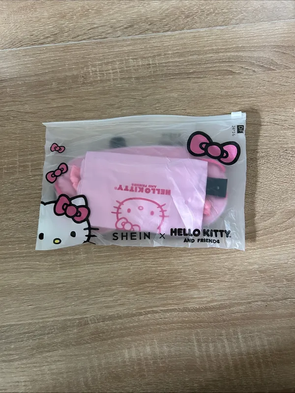 Hello Kitty Pink Satin Sleep Mask with Matching Pink Drawstring Pouch - Image 8