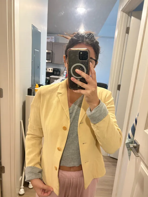 Yellow blazer Size 2 - Image 9