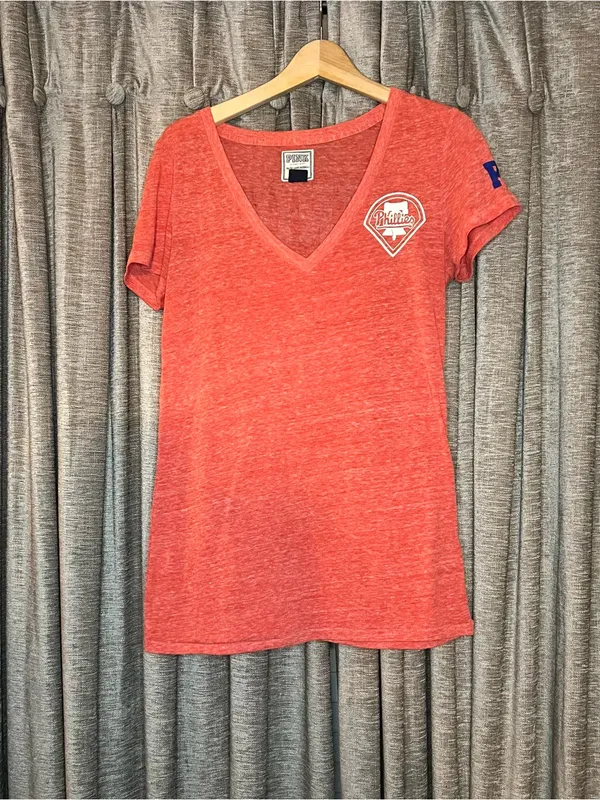 Y2K PINK Victoria's Secret Phillies Red Short Sleeve V Neck Tee Size Medium - Image 3
