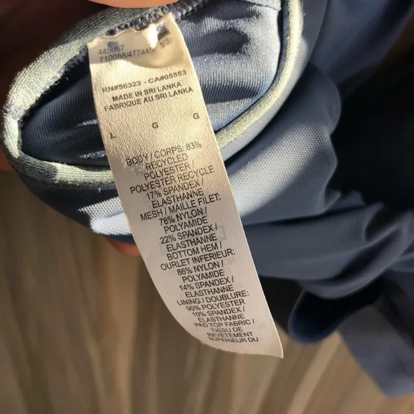Nike sports bra blue in color size large blue Nike sports bra twist bra workout - Image 6