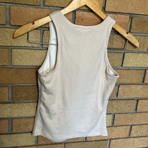 NWT Heartloom Taupe Tan Faux Leather Sleeveless Tank Top Crop Women's Size XS - Image 3