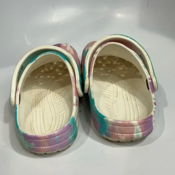 Crocs Tie dye pattern unisex‎ sizing - Image 4