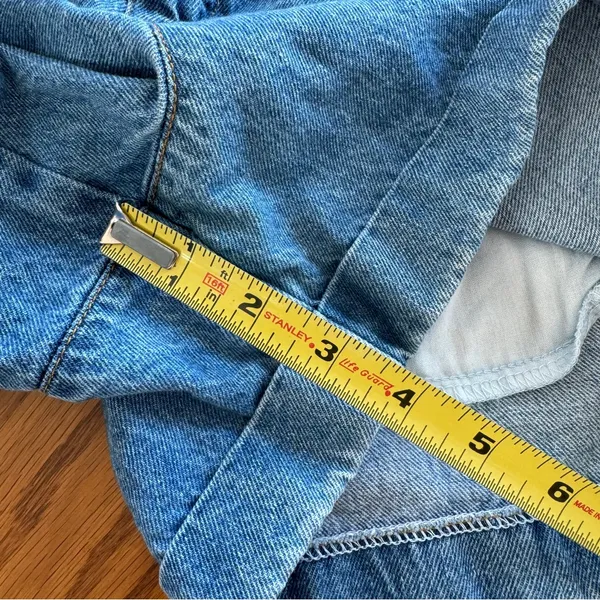 Paris Sports club size 6 vintage Jean‎ shorts bareback - Image 7