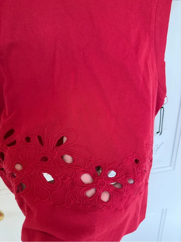 NWT Japna Red‎ Floral Eyelet Embroidered Sleeveless Cotton Top S - Image 2