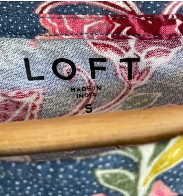 Loft Floral Denim Style Blouse •Small - Image 5