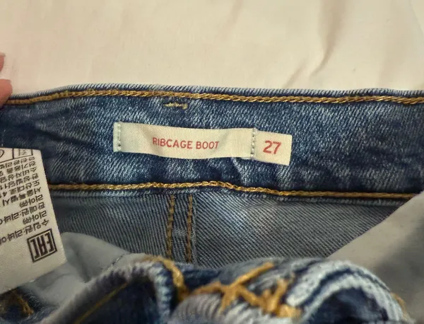 Levi’s Ribcage Bootcut Jeans - Image 2
