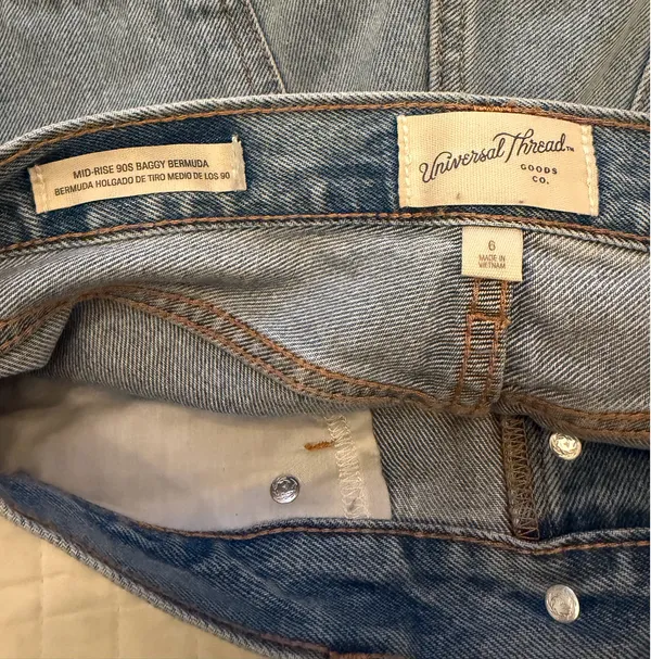 Universal Threads Jean Shorts - Image 3