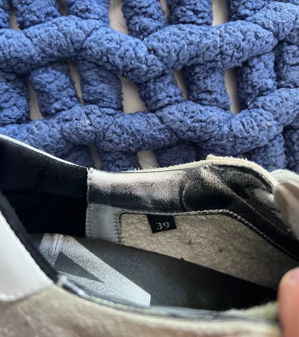 Sneakers - Image 4