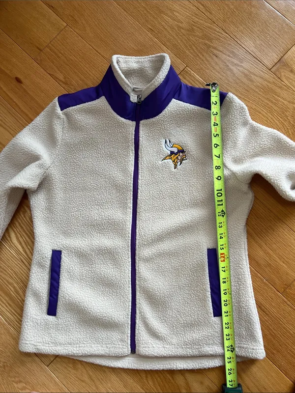 NFL Cream Sherpa Jacket with Purple Trim and Vikings Logo - Image 7