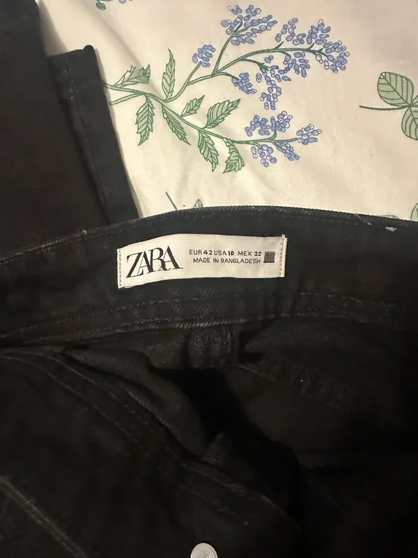ZARA Jeans High-Rise Straight Leg - Image 3