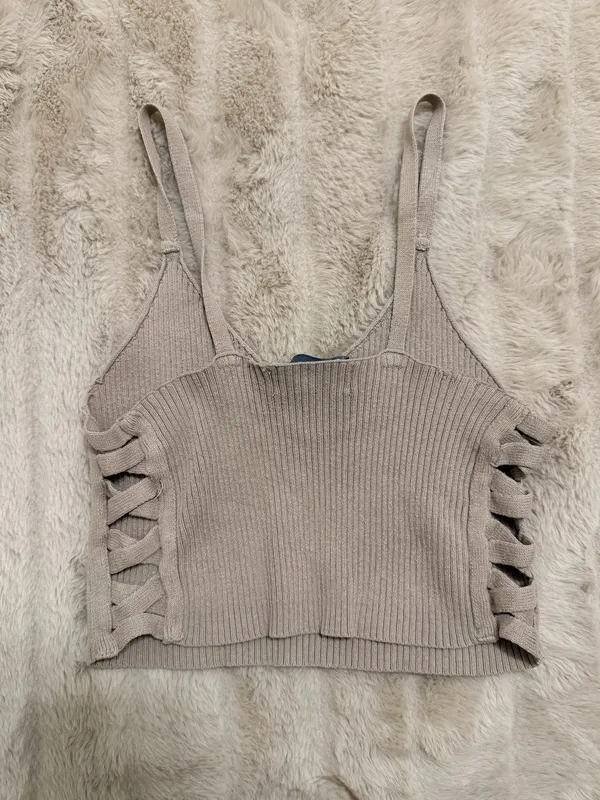 Forever 21 super cropped top - Image 2