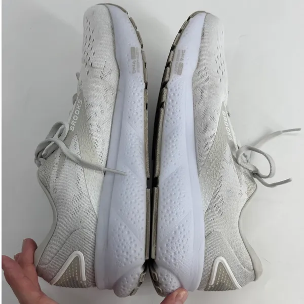 Brooks Ghost 16 Womens Road Running Shoes Silver White Size‎ 11 B - Image 5