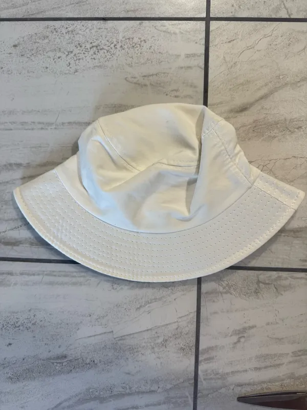 Boutique White Bucket Hat - Image 3