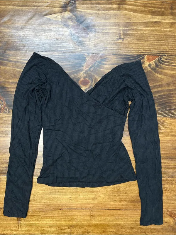 Lulus Most Important Black Ribbed Surplice Long Sleeve TopSize Medium NWT - Image 7