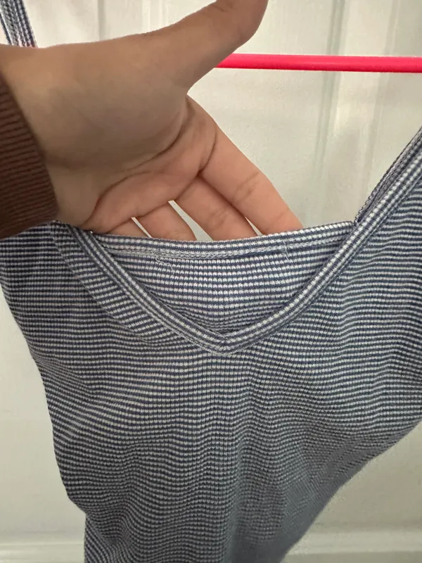 Brandy Melville Blue Striped Crop Tank Top - Image 4
