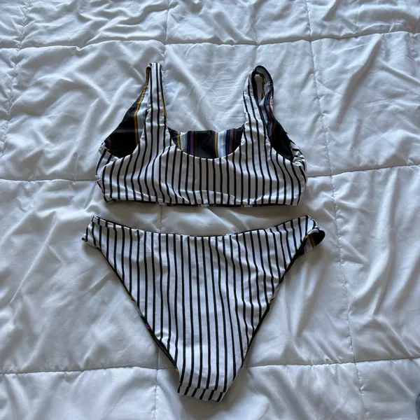 Womens Bikini Set Swimsuit Top Bottom Striped Reversible‎ White Black Summer - Image 9
