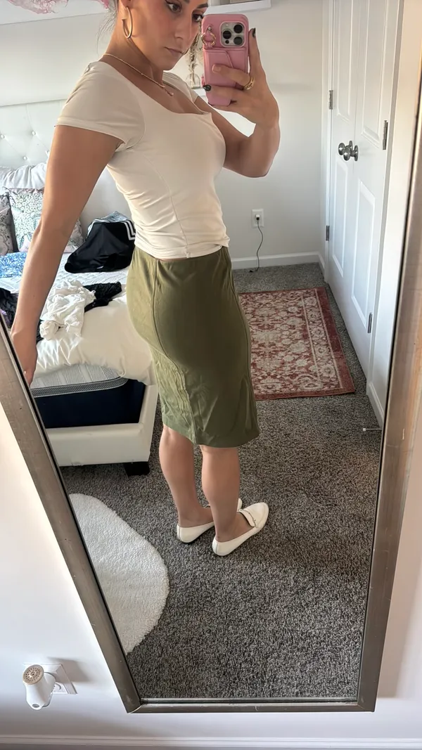 Olivia and Grace olive midi skirt Green - Image 2