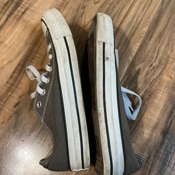 Converse size 7 grey shoes‎ - Image 7
