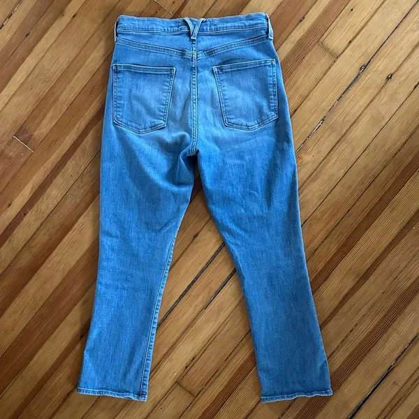 Veronica Beard Carly High Rise Kick Flare Jeans in Lakeshore Wash Size 29 - Image 4