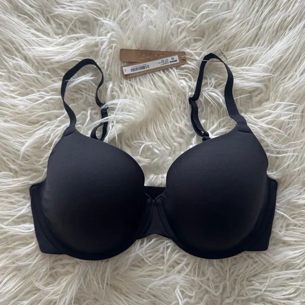 Skims Fits Everybody T-shirt Bra Onyx Size 32DD - Image 2
