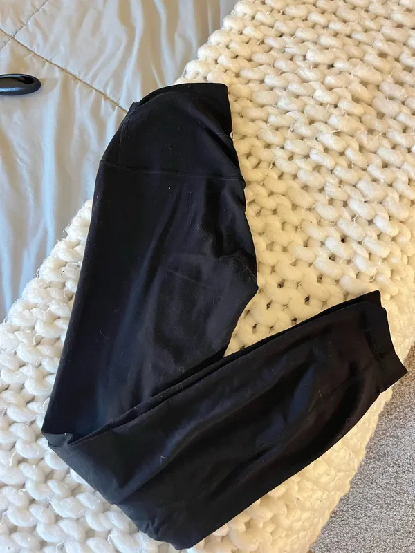 Black Lululemon Align Leggings 25" - Image 3