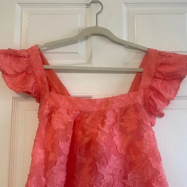 By Anthropologie Amber Tank Top Coral Ruffle Criss-Cross Straps Textured size XL - Image 3