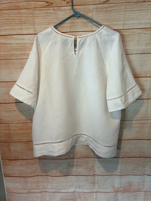Women's White Linen Cutwork Tunic Top Size M - Image 2