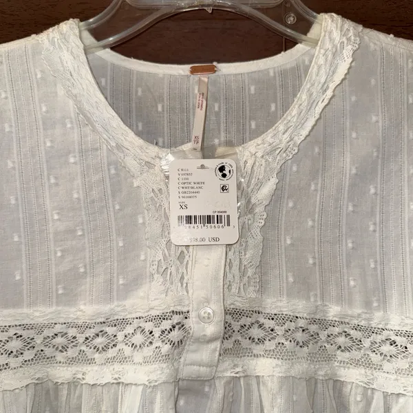 NWT $98 Free People White Ella Dot Peasant-Style Button Up Eyelet Blouse XS - Image 5