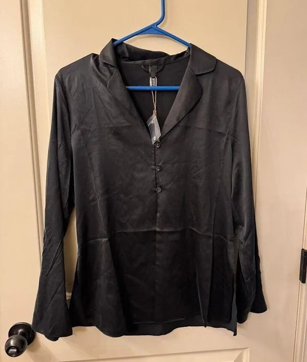 Skims Open Neck Stretch Silk Pajama Top Size XS Soot - Image 6