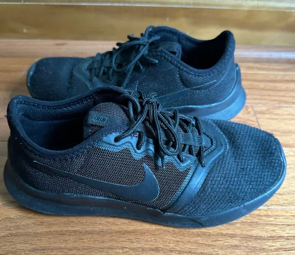 Nike Sneakers - Image 2