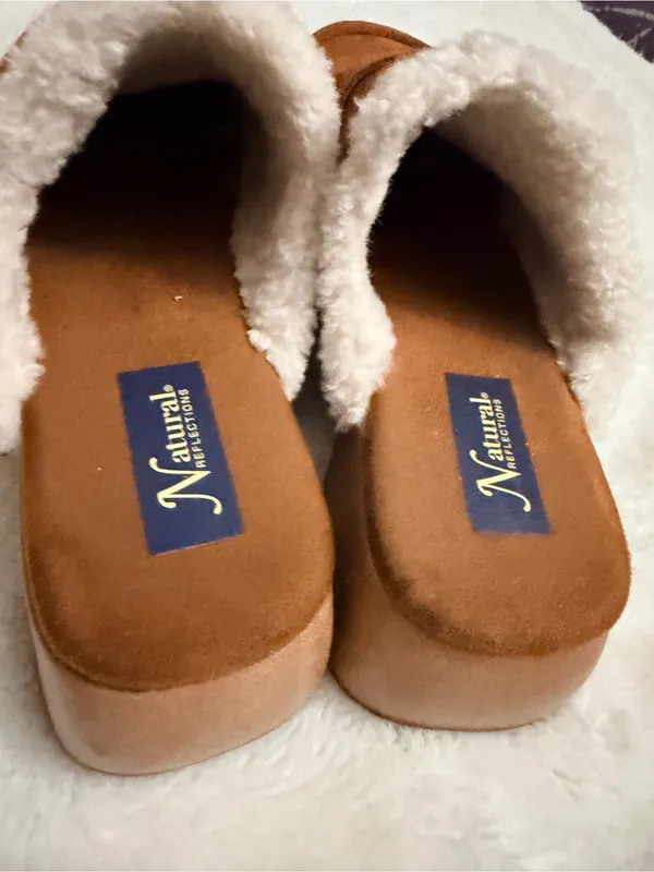 Natural Reflections Chestnut Suede Shearling-Lined Womens Mule Clogs - Image 7