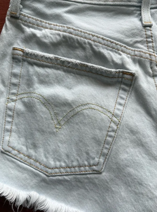 Levi’s 501 Shorts - Image 6
