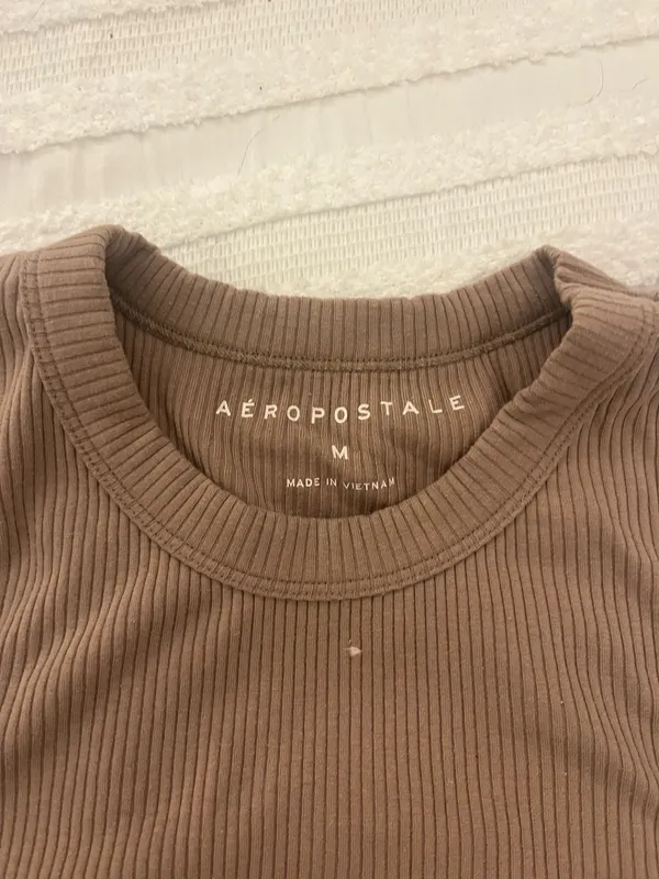 Aeropostale - Image 2