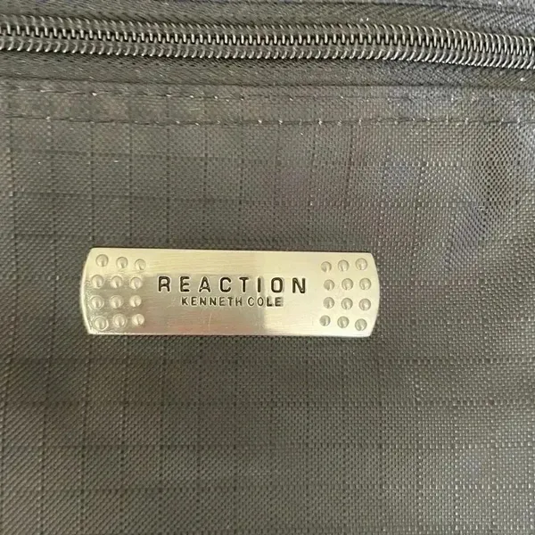Kenneth Cole Reaction Black Laptop Messenger Office Business School Bag - Image 12