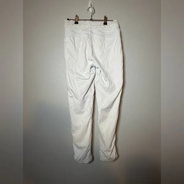 Lululemon athletica white dance studio pants? Size 2 - Image 3