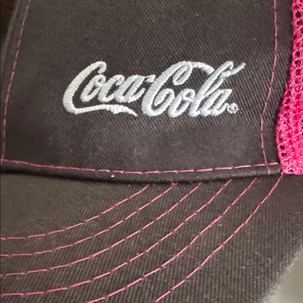 Coca Cola Hat in Pink and Black - Image 5