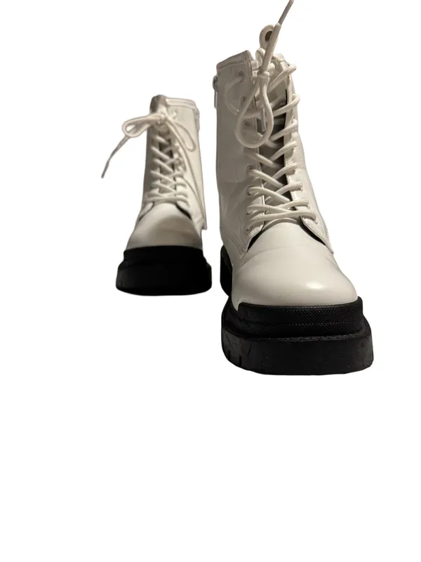 Charlotte Russe Ankle Boots - Image 3