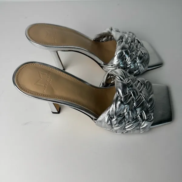 Marc Fisher leather Silver Woven Heeled sandals - Image 5